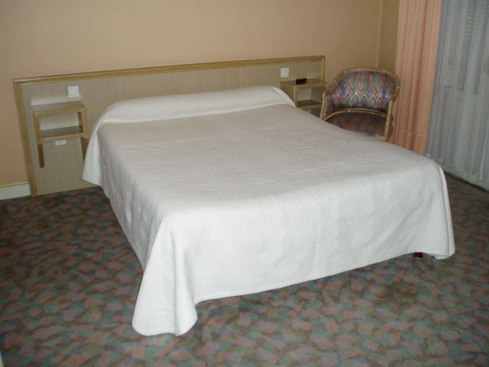 La Poste Hotel Vitry-le-François Kültér fotó